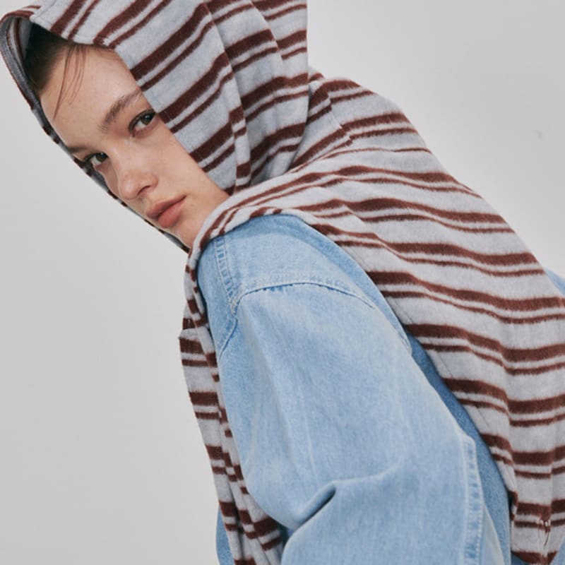 DEAR MY DEER DEAR Dr HOODED MUFFLER (SKY STRIPE)