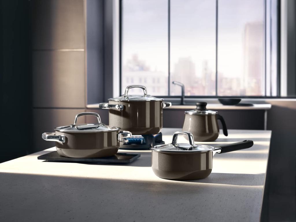 Кастрюля WMF Fusion Tech High 20 см DR IH, совместимая с газовым огнем, безводная, W0514375290 (Темная латунь)