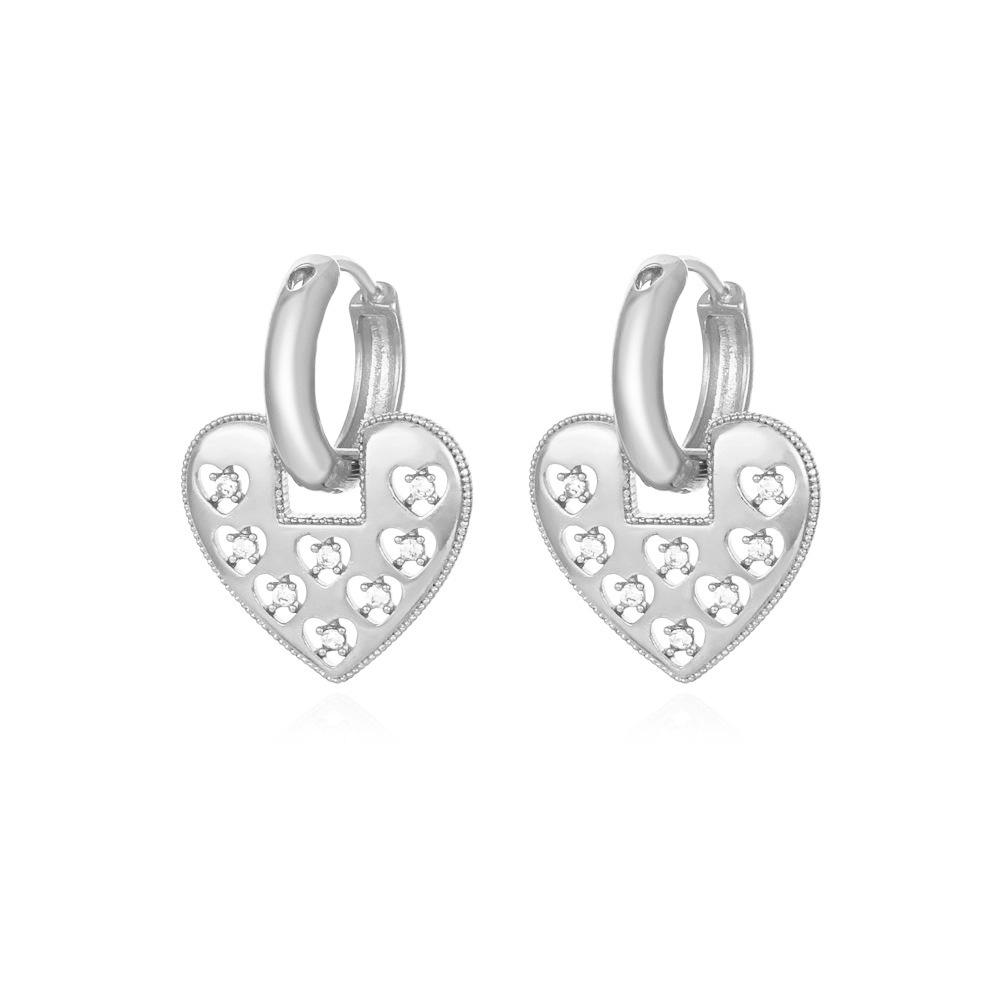European & American Minimalist Zircon Flower Earrings with Heart Ear Cuffs - Stylish Niche Design for Women