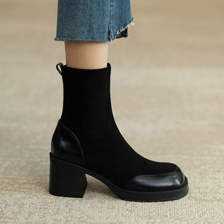 

High-heeled boots women s autumn and winter new small ankle boots popular short boots 35