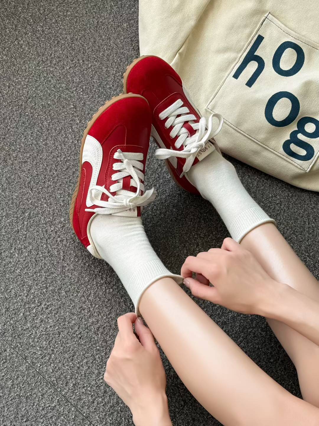 

Leather fashion little white shoes women s new autumn casual sports board shoes show feet small single shoes 40 червоний