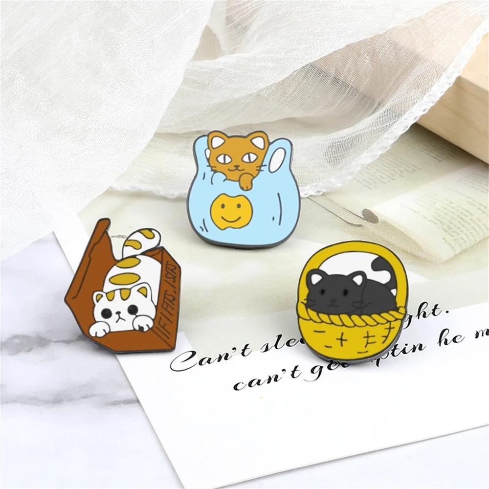 2-3pcs Cartoon Brooch Cute Animal Cats Paw Penguin Lapel Pins Punk Ghost Plant Badges Shirts Bag Jewelry Friends Gifts Wholesale