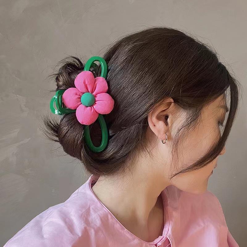 1pc  High end contrasting flower clip, summer large hair clip, back of the head plate hair clip, cute ins shark clip