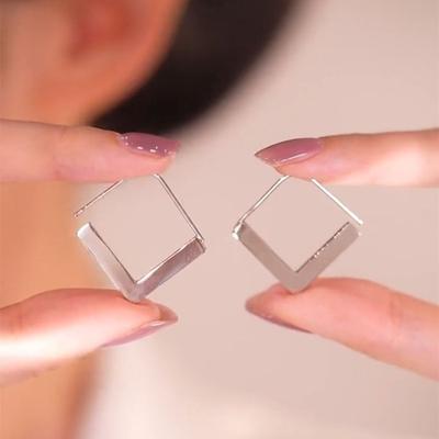 Metall Dreidimensionale Geometrische Ohrstecker für Damen, High-End, Retro, Langes Rechteck, Nischen-Design, Minimalistischer Stil Ohrschmuck