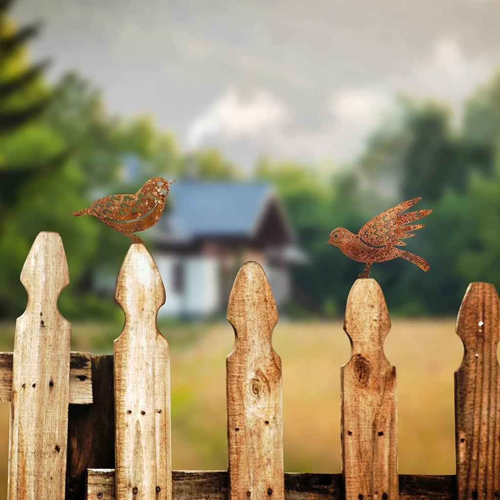 Retro Rusted Iron Garden Ornament: Four Little Birds Silhouette