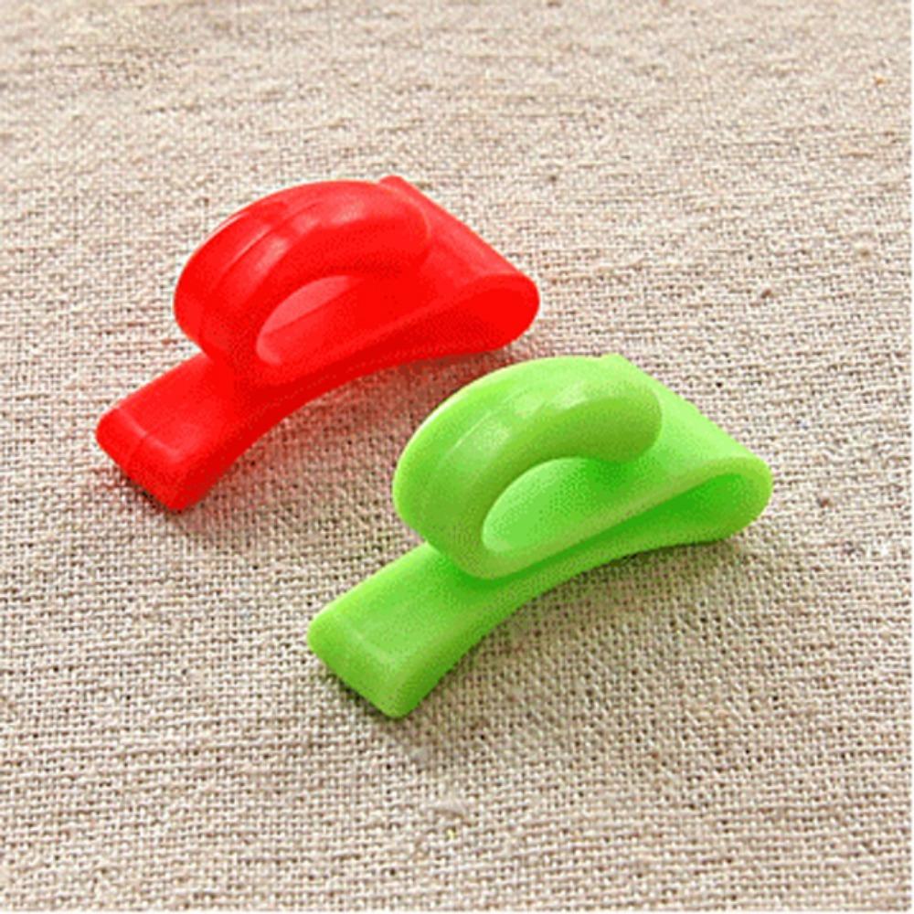 

2024 Anti Loss Bag Hook Portable Creative Bag Built in Hooks Key Holder Bag