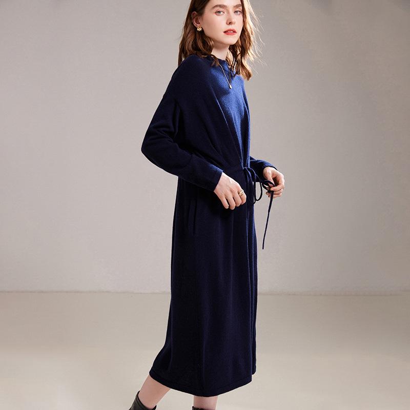 

100% Cashmere Slimming Semi-High Neck Long Sleeve Pullover Dress with Pockets One Size