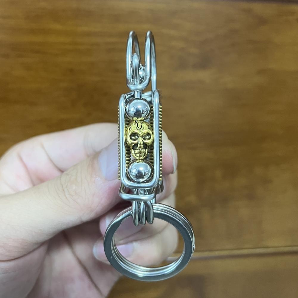 Stainless Steel Keychains,Golden Skull Head Hook Buckle Car Waist,Mechanical Style Men Halloween Gift Ornaments
