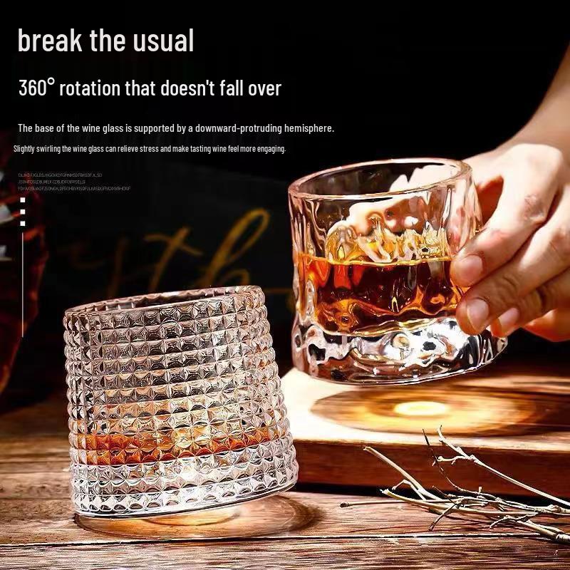 Kreatives Verdrehtes Whiskeyglas mit Fuß – Rotierende Transparente Bar-Tasse