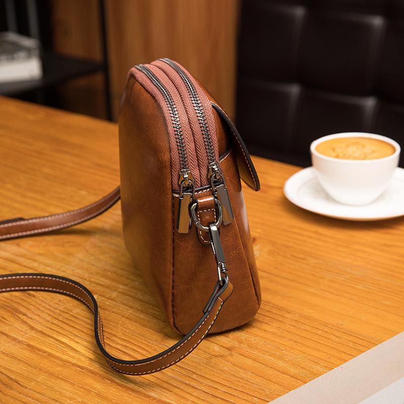Crossbody bag women's 2025 summer new fashion mobile phone bag women's foreign style crossbody bag versatile and lightweight shoulder bag