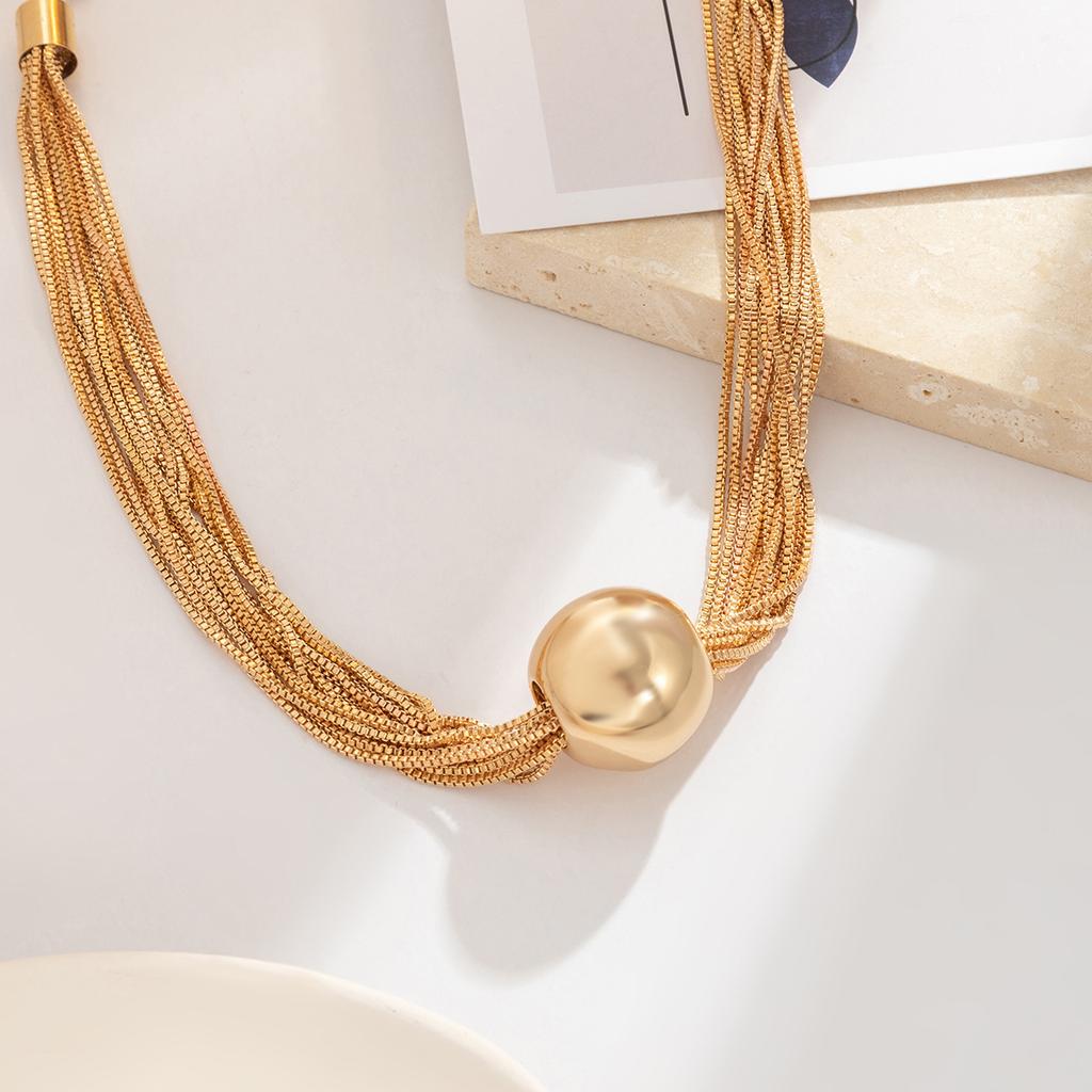 Exaggerated Large Round Bead Pendant Collarbone Necklace, Hip-Hop Trendy Metal Multi-Layer Chain Necklace.