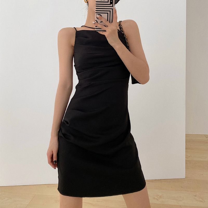 

European and American Sexy Sling Open Back Black Dress Light Luxury Minority Classy Grade Elegant Dinner Annual Meeting Slim Looking Dress Black M