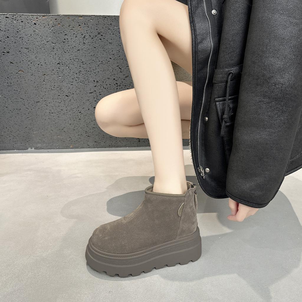8 Small Fashionable Thick-soled Heightening Leather Snow Boots for Women's 2025 Winter New Velvet Thermal Short Boots
