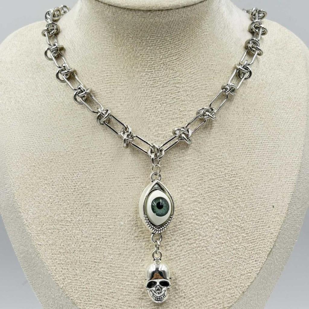 Gothic Devil's Eye Skull Pendant Necklace – Trendy Unisex Jewelry
