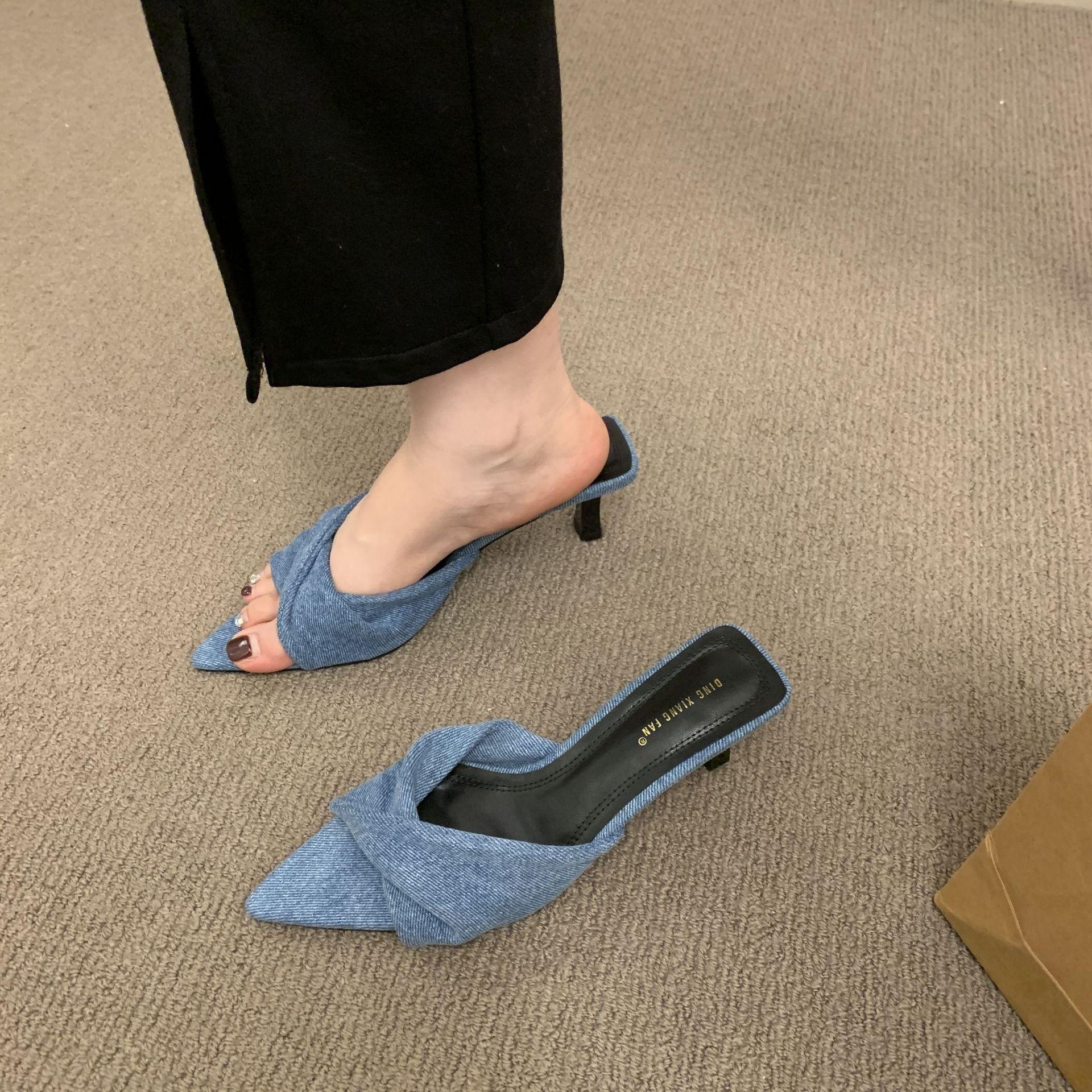 

2025 summer new pointed open-toed denim blue outer slippers simple and versatile stiletto one-word drag with skirt 35