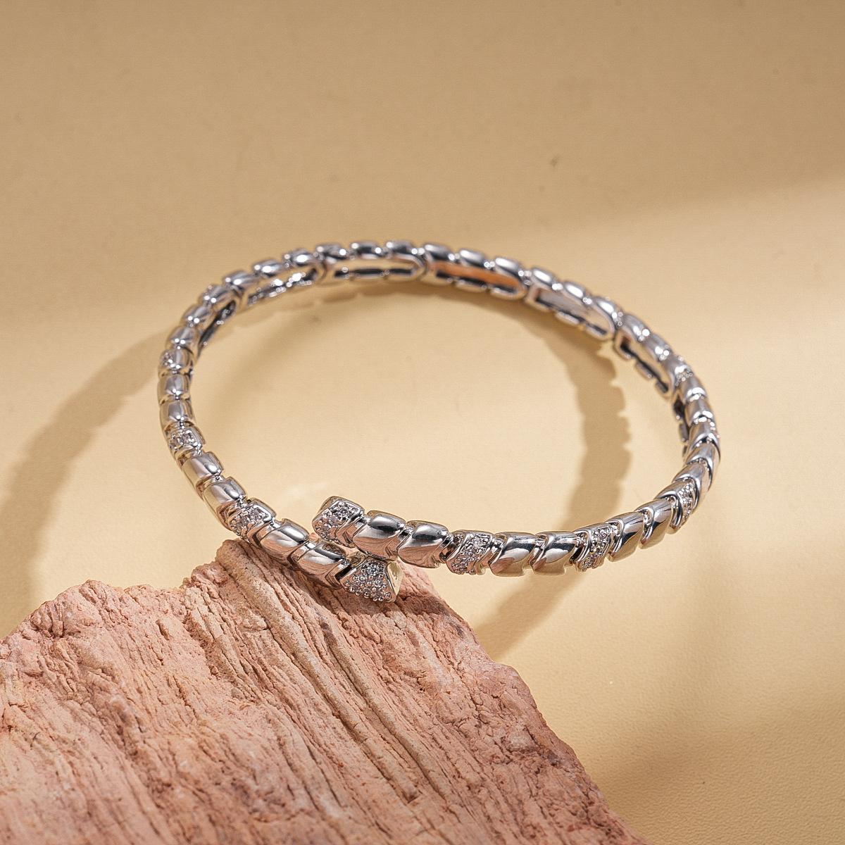 

18k real gold electroplated European and American zircon round arrow open bracelet heavy industry light luxury niche high-end jewelry