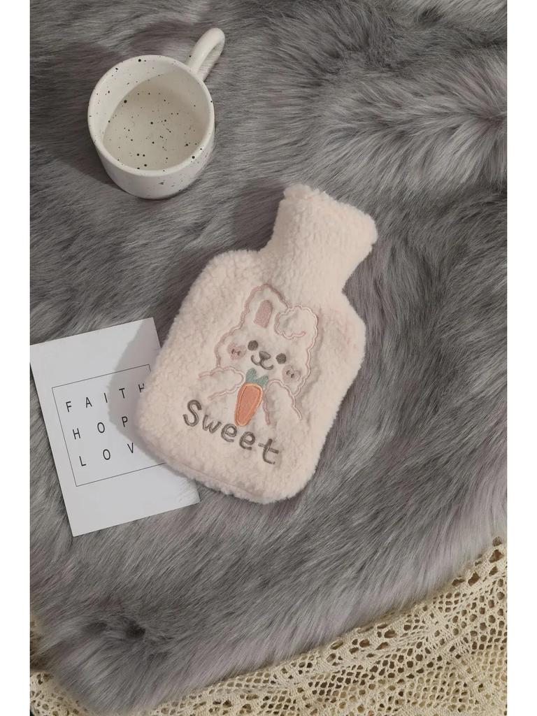 Gumová termoláhev s vysokou hustotou a roztomilým plyšovým potahem - přenosné teplo pro miminka a studenty