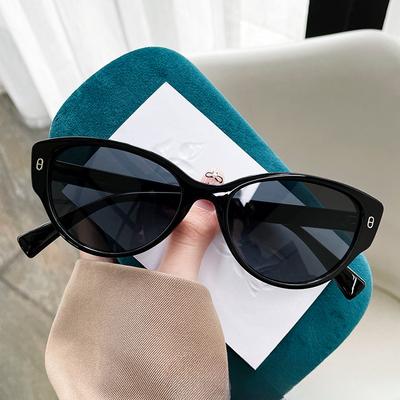Montatura a occhio di gatto Occhiali da sole da donna di alta qualità Xiaohongshu Douyin Personalità influencer online Occhiali da sole da uomo alla moda con parasole