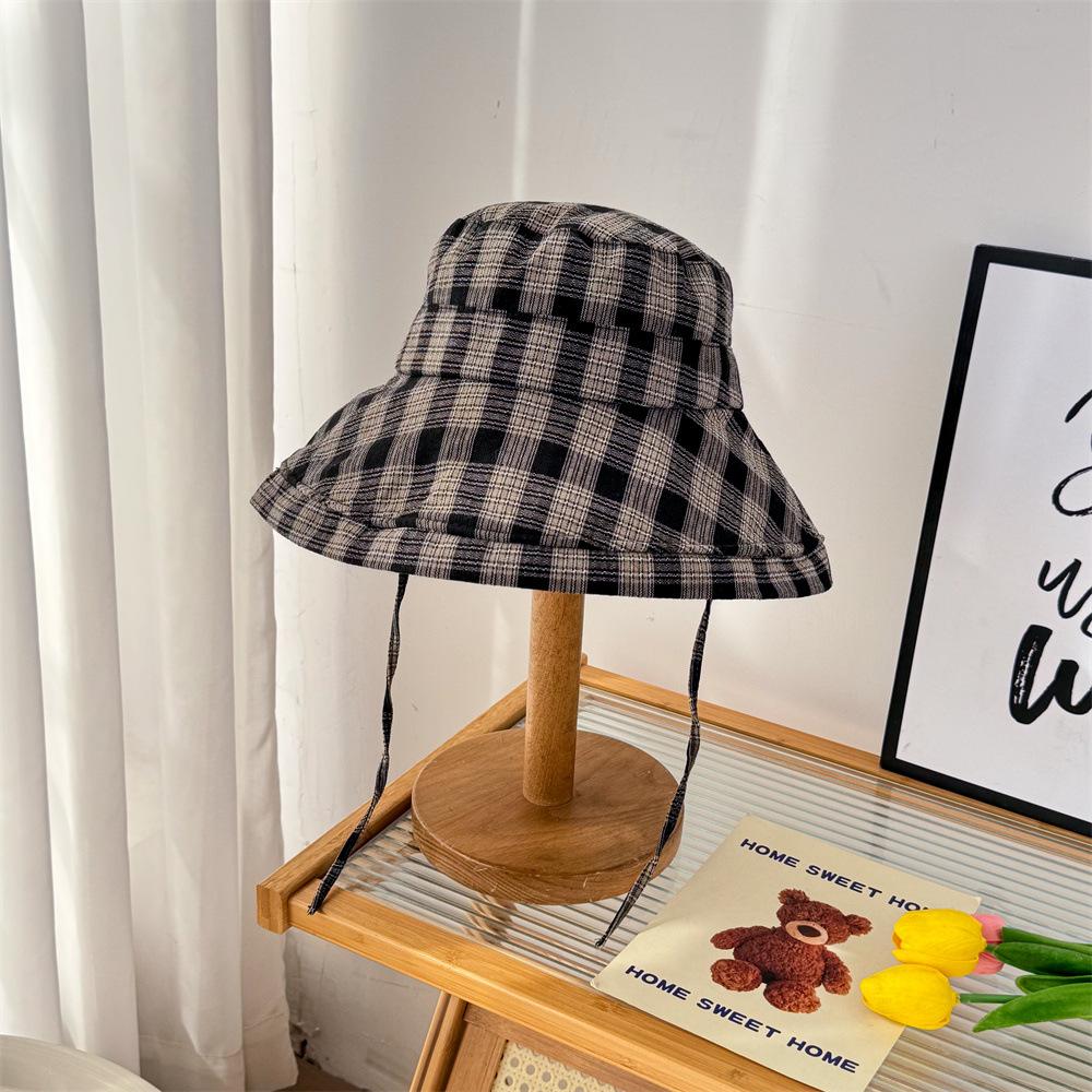 New black and white grid sunscreen bucket hat women's senior sense star basin hat casual versatile sunshade summer