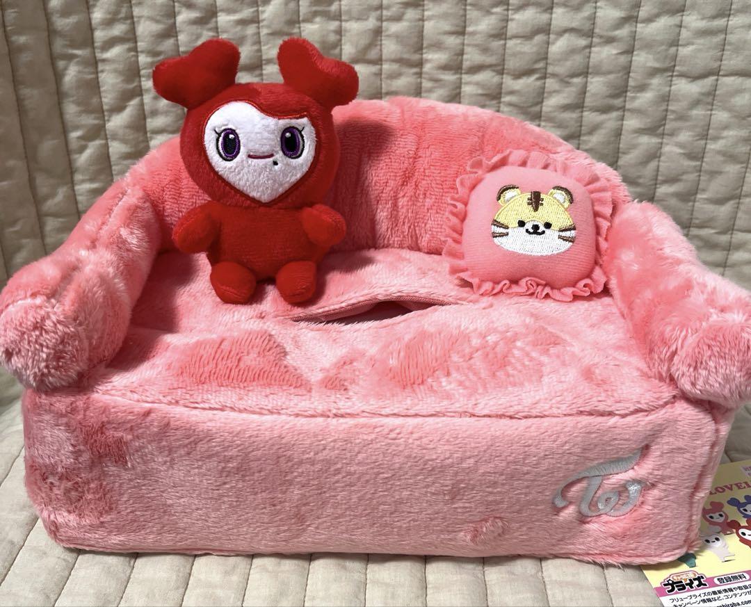 

[USED] Chaeyoung TWICE LOVELYS GiGO limited edition tissue cover