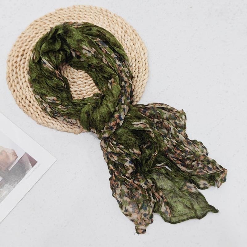 Eleganter gedrehter Plissee-Schal Polyester Mehrzweck Langer Schal für Frühling Herbst Tägliches Büro-Outfit All Matching Accessoire