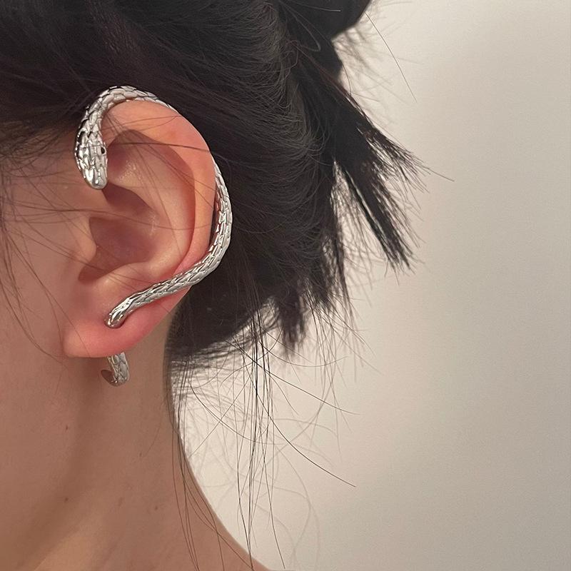 Punk Gothic Scorpion Stud Earrings For Women Exaggerated Metal Animal Snake Ear Clip Piercing Earrings Zircon 2023 Trendy