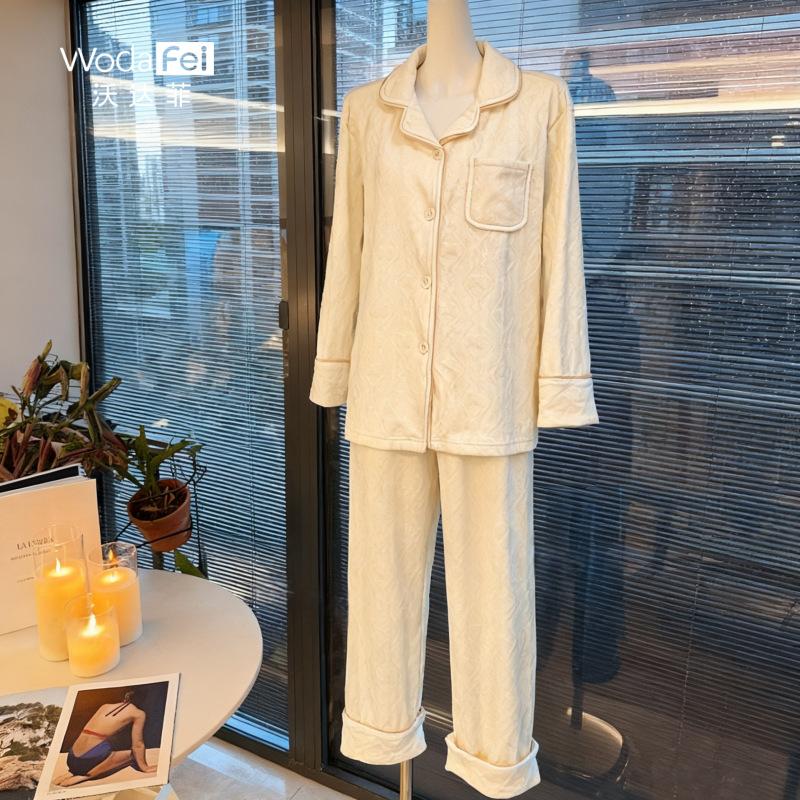 Red Newlywed Couple Pajamas Set, Island Velvet Men's Warm Loungewear, Long-sleeved Thickened Pajamas Women's Autumn and Winter Models