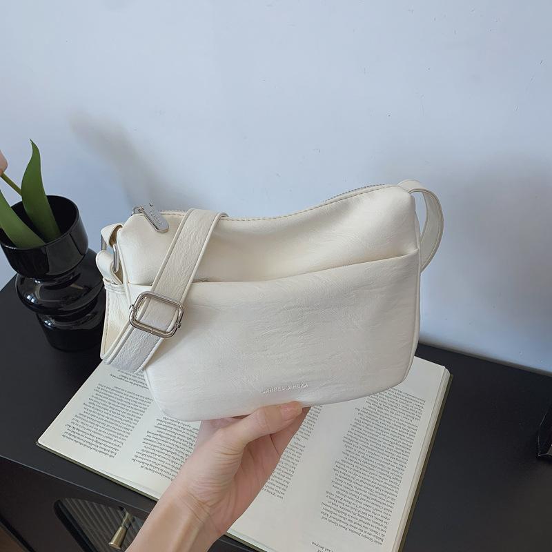 Simple Commuter Bag Women's New Niche High-end Sense Versatile Shoulder Messenger Bag Fashionable Small Square Bag