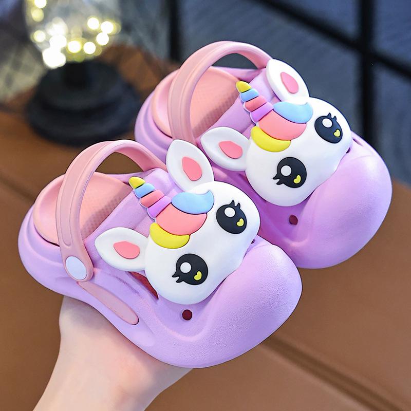 

Summer children s clogs for girls, cute unicorn design, indoor soft-soled non-slip closed-toe outdoor sandals 28-29Code（Inner Length1