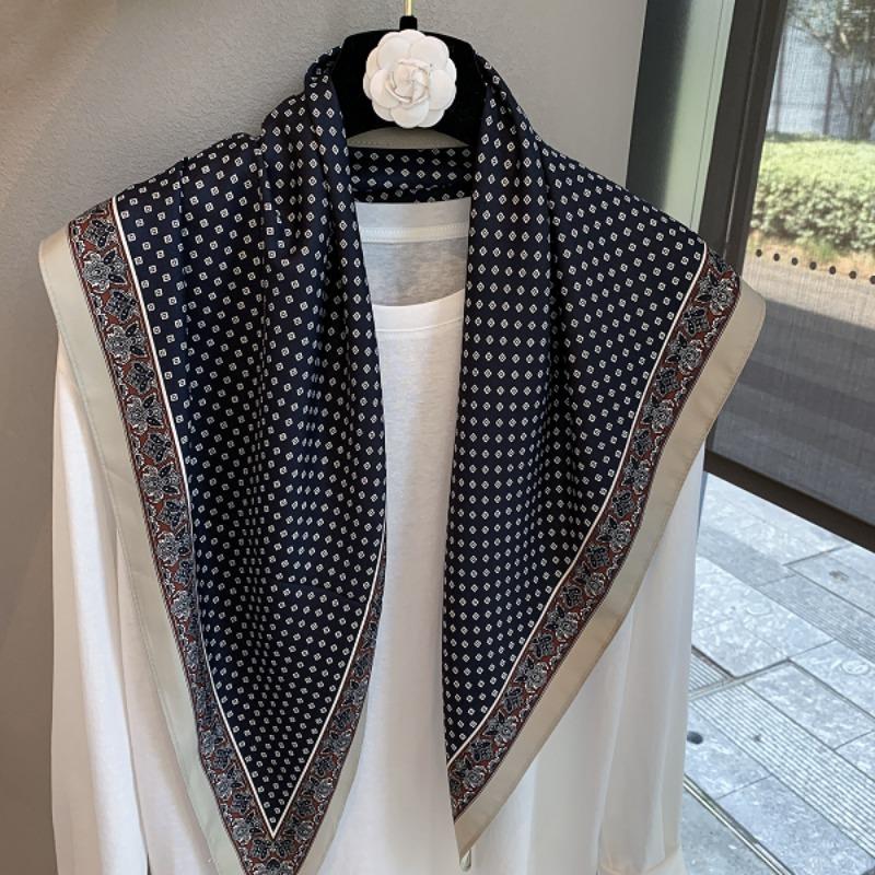 Women French Elegant Retro Fashion Large Triangular Scarf Decorative Hair Band