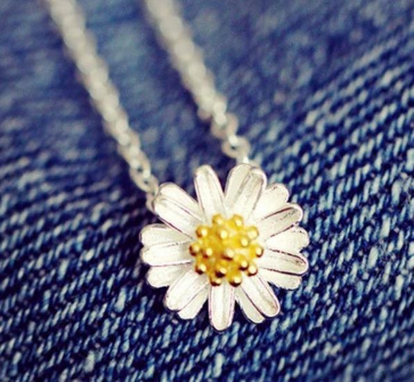 Korean Fashion Imitation Silver Zircon Pendant Necklace for Women