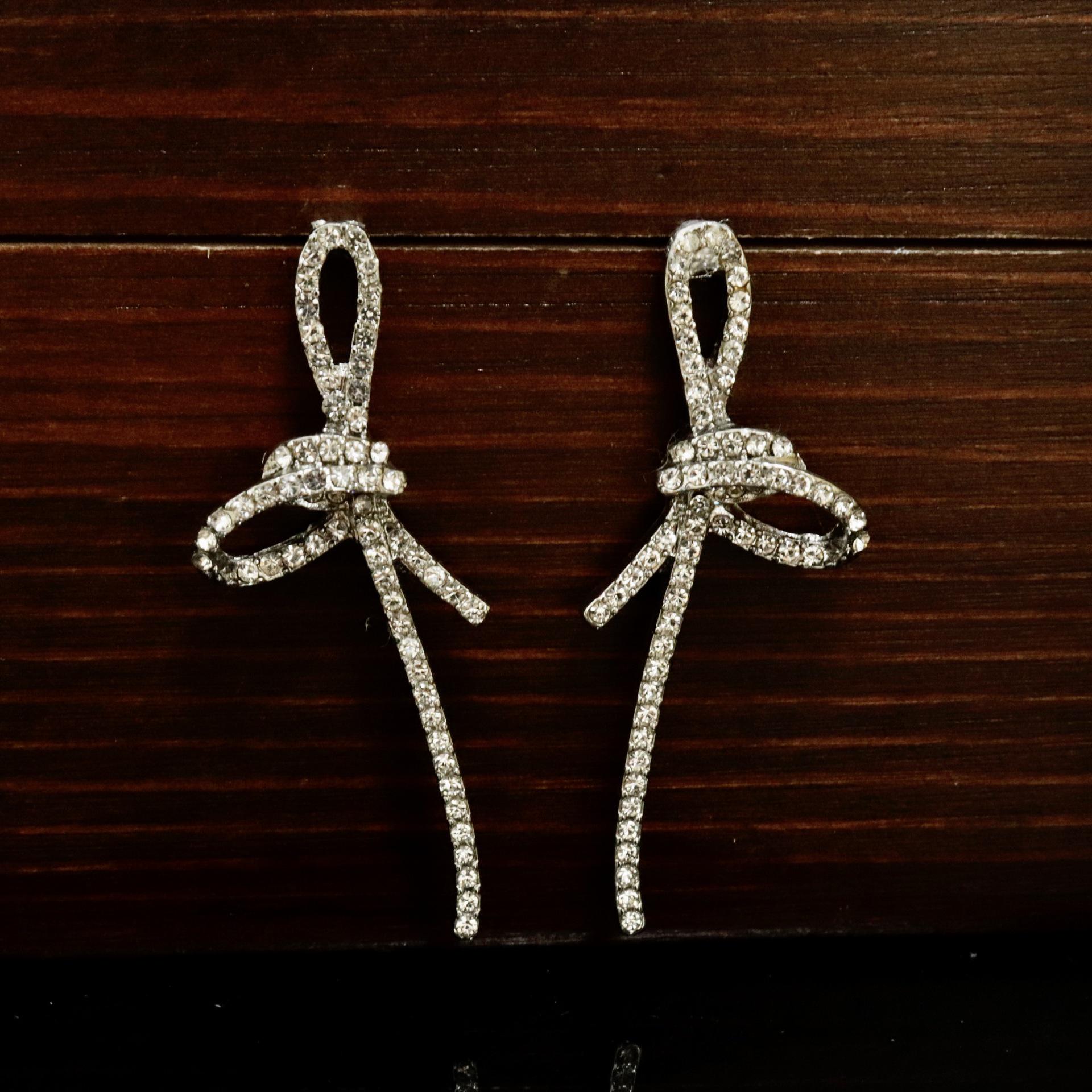 Rose Story Liu Yifei Bow Stud Earrings - Sweet & Versatile Style