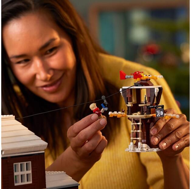 LEGO Nápady 21330 Kevin Sám doma