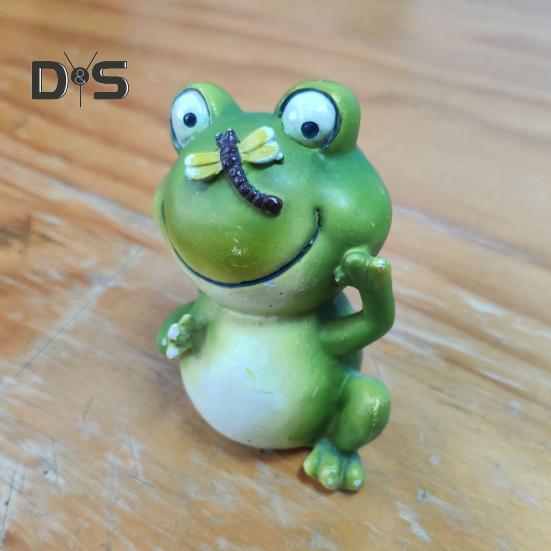 Cartoon Nebel Figurine Harz Willkommen Libelle Frosch Statue Skulptur Home Office Desktop Indoor Outdoor Garten Dekoration Ornament