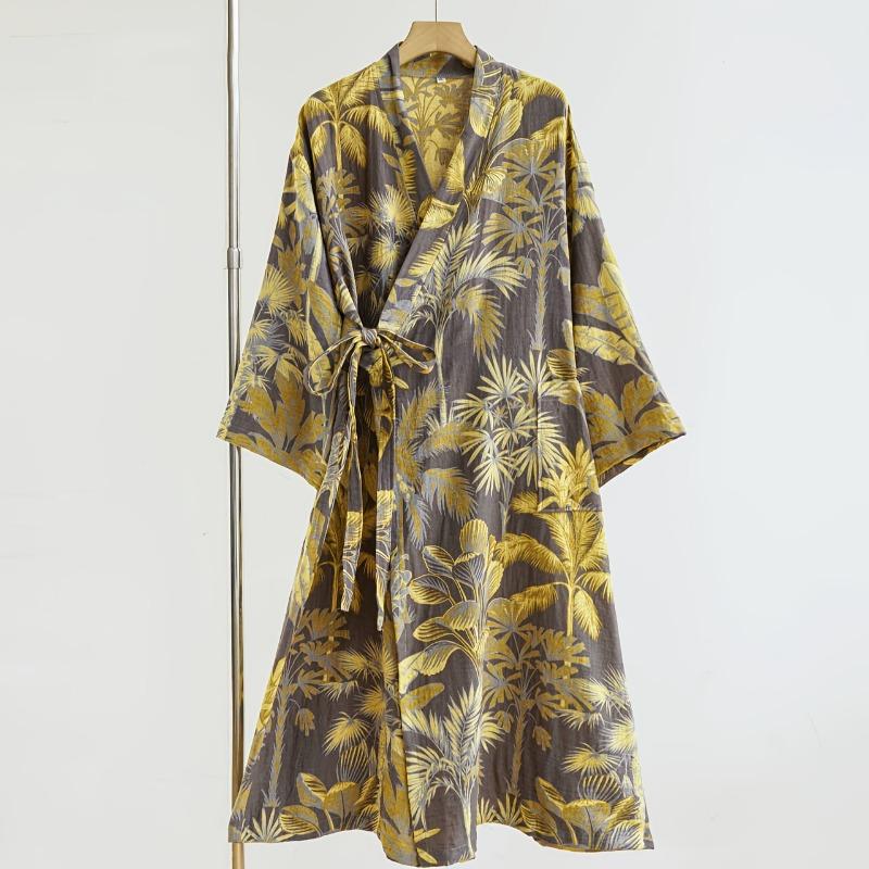 Breathable Bath Towel Machine Washable Perfect for Beach Pool Shower Poolside Attire Vibrant Kimono Design Fabric Wash Cloths