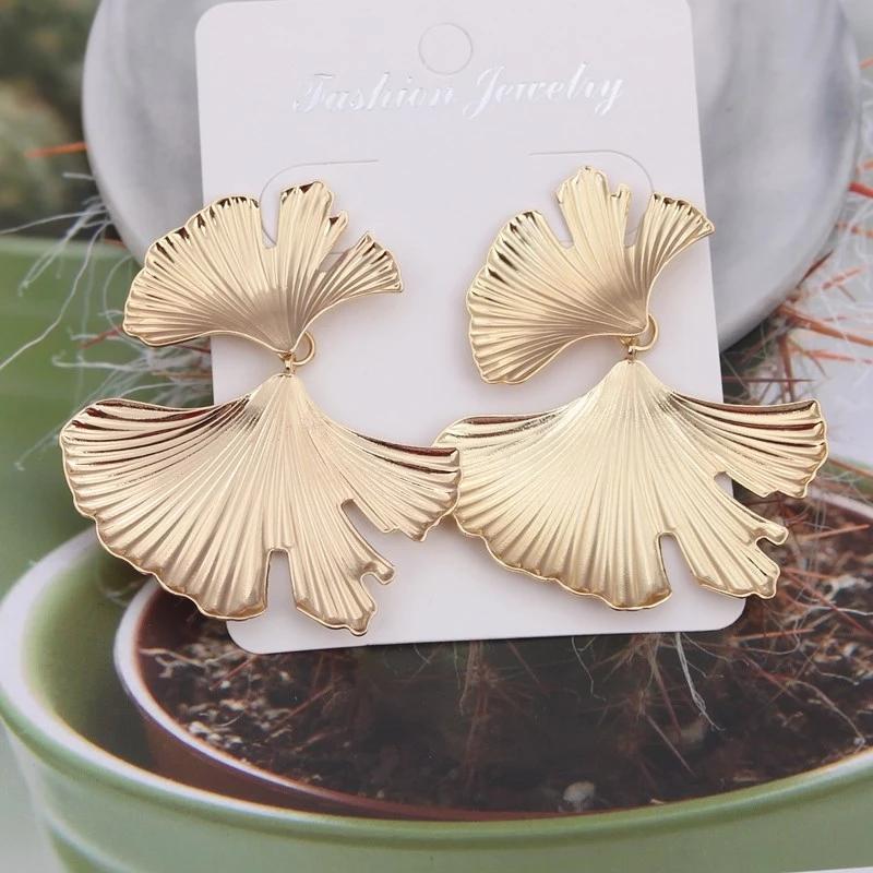 Fashion Geometric Gold Color Ginkgo Biloba Leaf Shape Drop Earring Creative Personality Simple Punk Woman Dangle Earring Jewelry