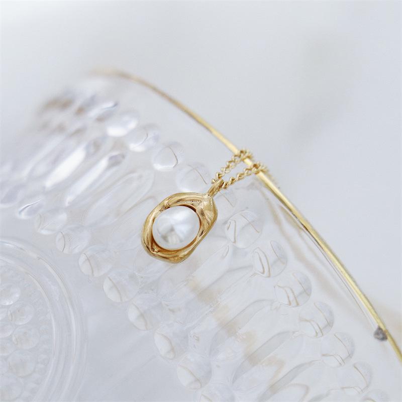 18K Gold-Plated Titanium Pearl Necklace - Unique Women's Jewelry