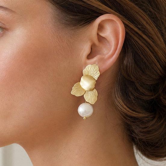 1 Pair Irregular Petals Earrings for Women, Large Statement Dangle Earrings with Faux Pearl, Gold Plated Prom Wedding Jewelry Gift