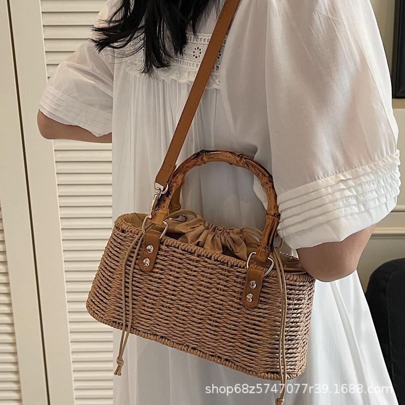 2025 summer new woven bag portable messenger bag beach leisure straw bag niche personalized ins shoulder bag