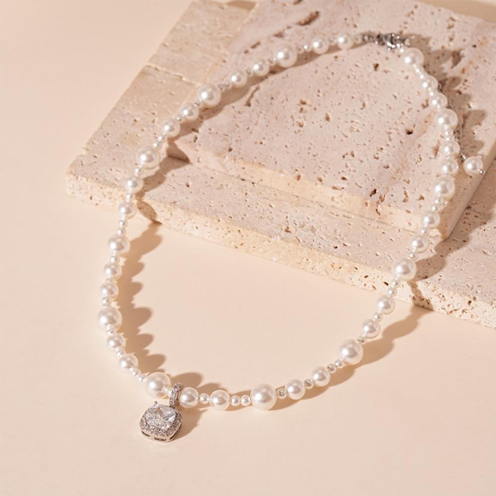 

Delicate Pendant Necklace Square Beaded Necklaces Trendy Imitation Pearl Choker Party белый