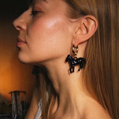 Übertrieben Stereoskopisch Kleine Pferd Anhänger Ohrringe Für Frauen Kreativität Niedlich Tier Halskette Charm Schmuck Urlaubsgeschenk
