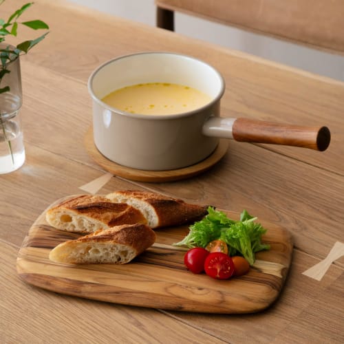 365methods 16cm Enamel Saucepan with Lid, Compatible with IH and Gas, Cafe au Lait, YY-16S.BE