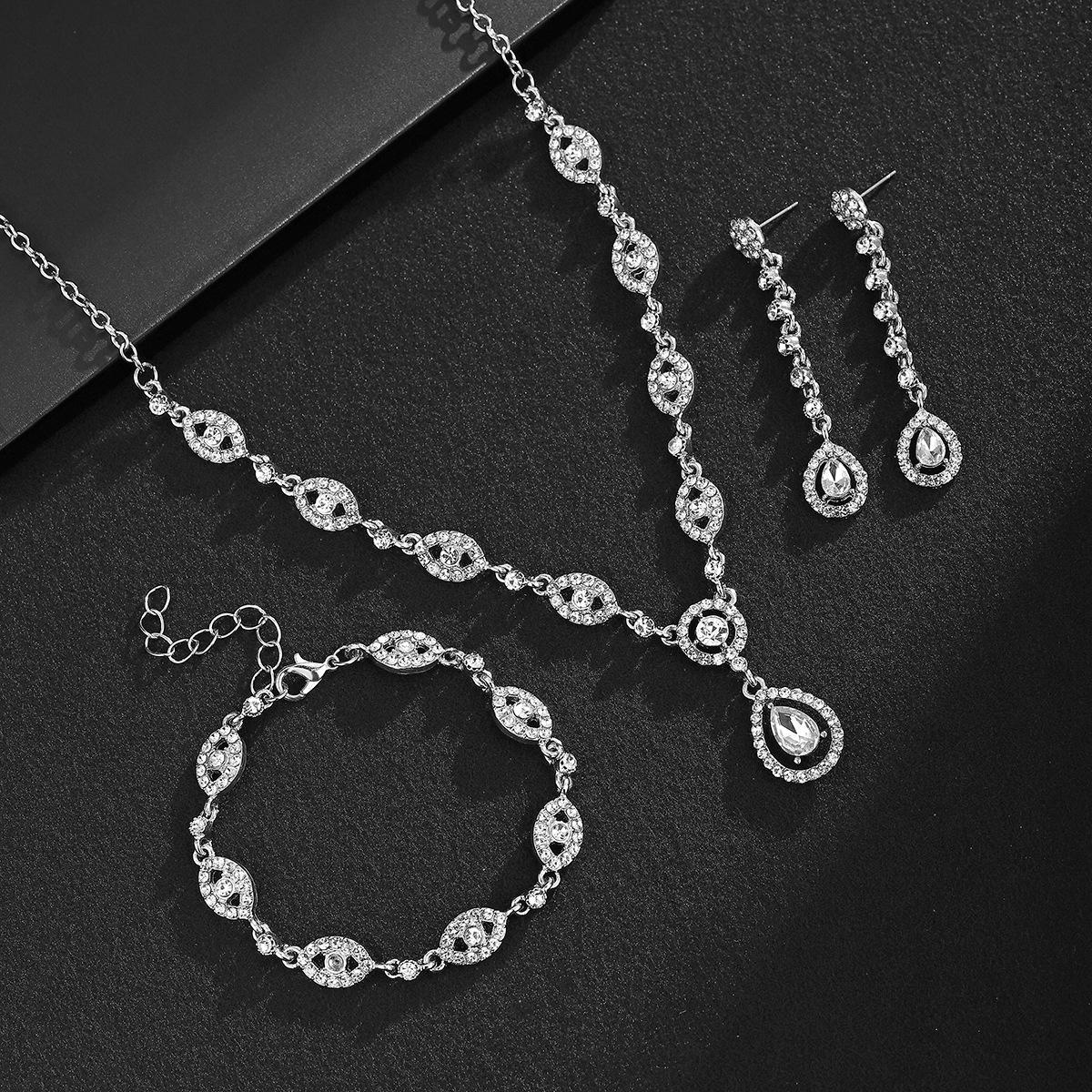 

2026 Temperament Small Disc Zircon Kit Fashion Versatile Zircon Bridal Kit 45CM серебряный
