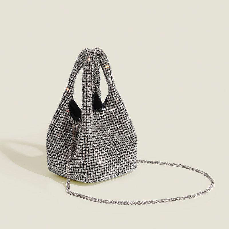 

2025 New Arrival Satchel Rhinestone Bucket Bags Women s Diamond Classy Vegetable Basket Bag Chain Satchel Crossbody Dinner Bag Silver