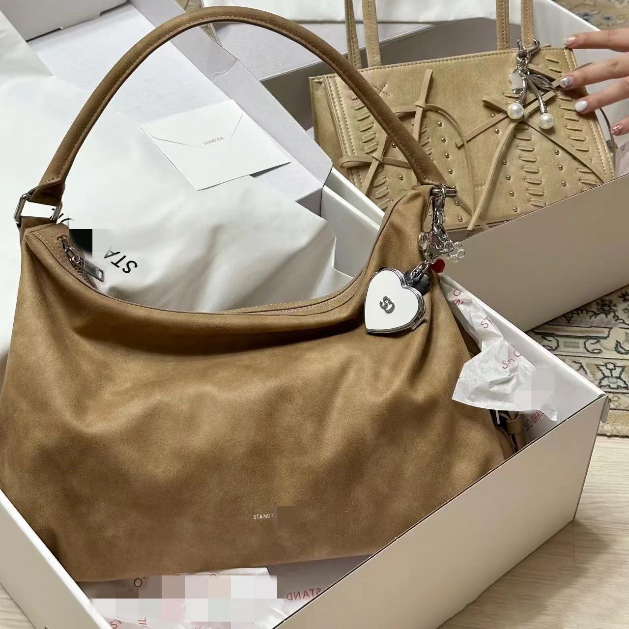 

Korean Hobo Bag - Heo Yunjin, HyunA, Kim Seolhyun Style Shoulder Handbag коричневый