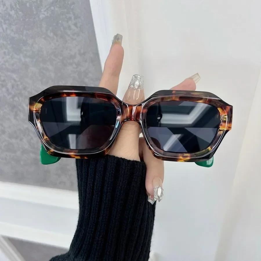 Fashion Square Sunglasses Women Men Brand Designer Luxurious Sun Glasses Female Outdoor Casual Travel