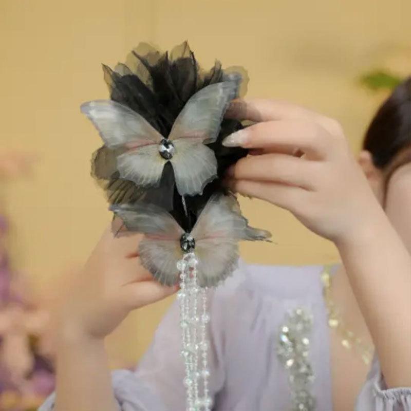 Women Hairgrips Butterfly Tassel Hair Claw Grab Clip Beautiful Hair Accessories Girls Shark Clip Women Headwear Hair Claws Clip