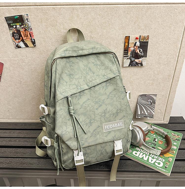 School bag 2025 new backpack light leisure simple outdoor travel backpack junior high school large capacity versatile school bag