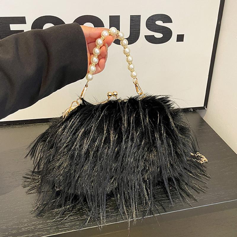 

Yogodlns Small Soft Plush Beaded Shoulder Crossbody Bag for Women Winter Fashion Trend Design Handbags Clutch Bags 20x7x16cm