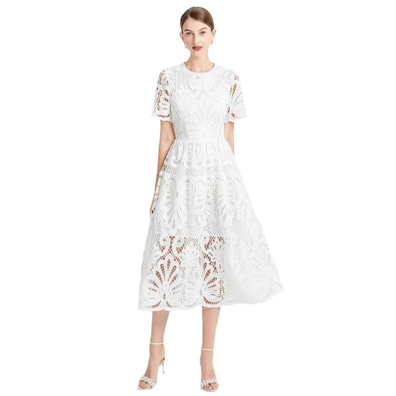 Hollow Niche Design Sense Splicing Water-soluble Lace Waist Thin Solid Color Dress
